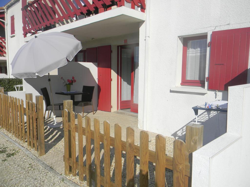 Residence Hoteliere Helios ジョンザック エクステリア 写真